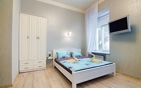 Alfa Apartments Levytskoho 3